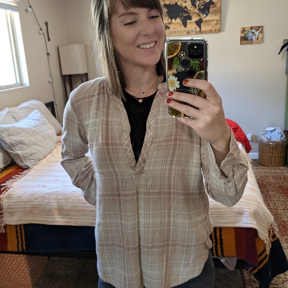 Universal Thread Top - Picture 2 of 6